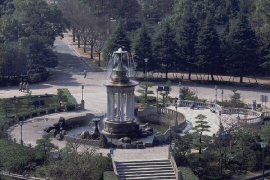 鶴舞公園