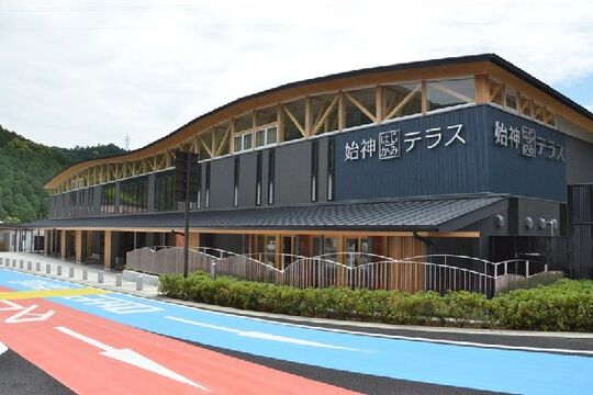 紀勢自動車道紀北パーキングエリア　始神テラス