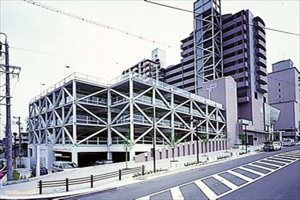 リリオ・パーキング